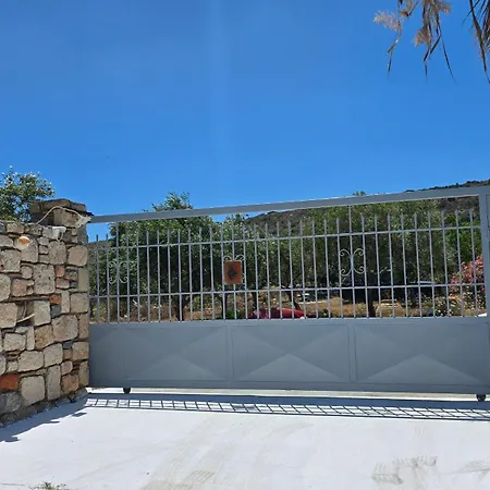 Lekania House Kato Nisi
